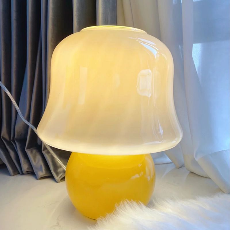 Light a bulloni da tavola moderna vetro giallo da scrivania da funghi per soggiorno camera da letto