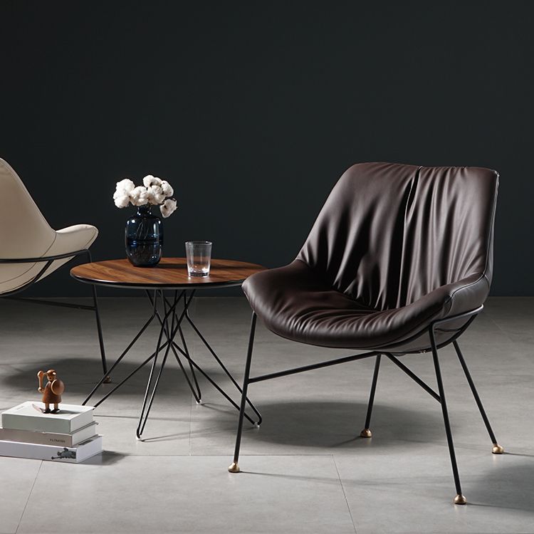 Chaise en cuir de style contemporain, chaise sans accoudoirs avec pieds en métal pour cuisine