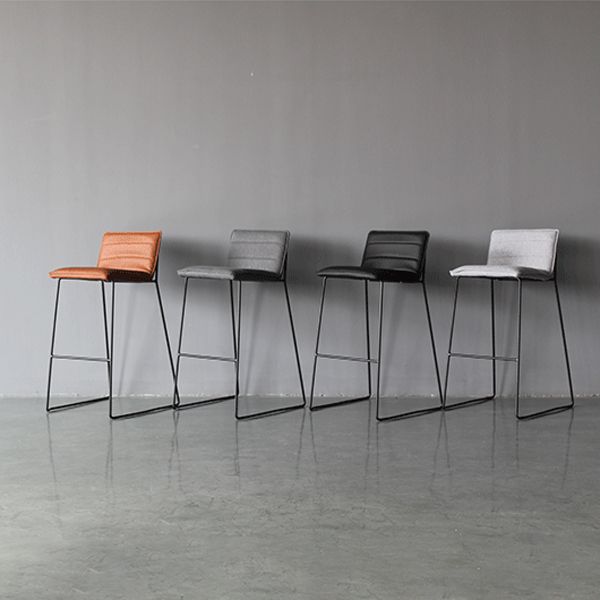 Modern Low Back Restaurant Stool Matte Finish Leather Barstool