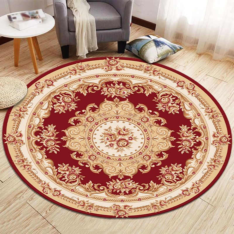 Light Brown Traditional Rug Polyester Graphic Rug Non-Slip Backing Rug for Home Decor