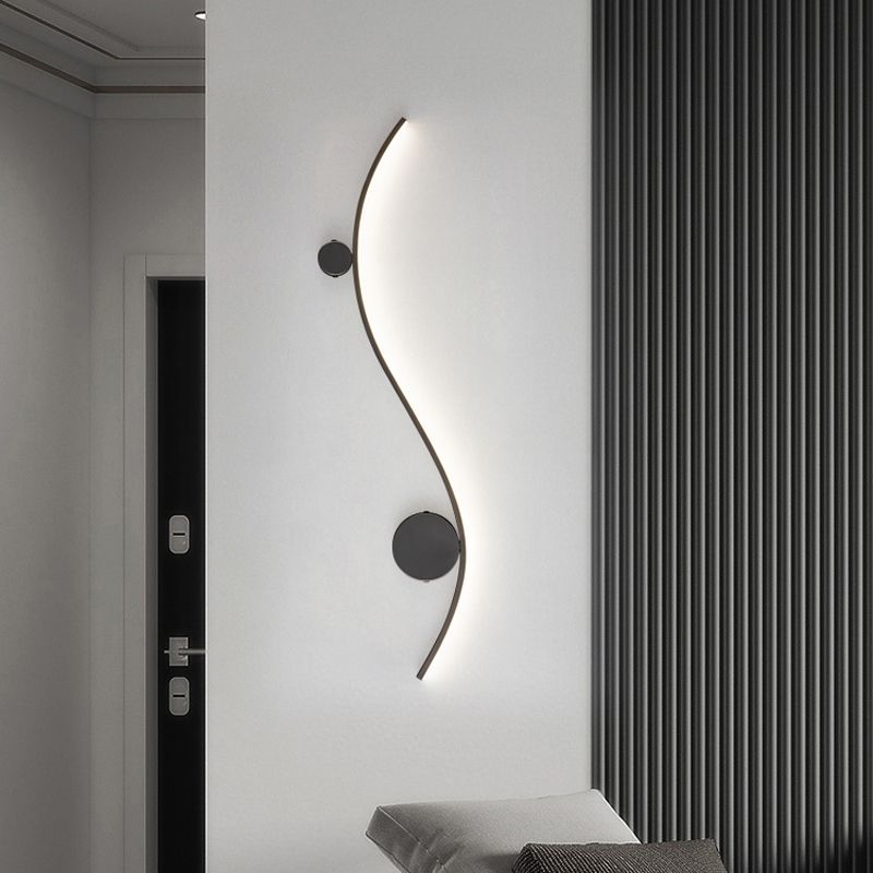 Modern Metal Wall Sconce Linear Shape Wall Light with Silicone Shade for Bedroom