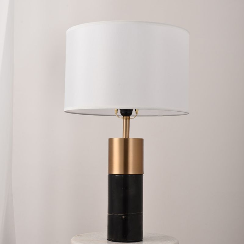 Tambre de la mesita de noche Babez 1 cabezal lámpara de soporte de noche posmoderna con pedestal de mármol en negro/blanco/gris
