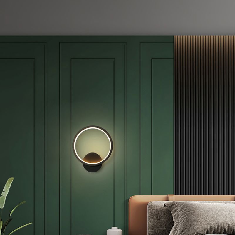 Linear Shape Metal Wall Light Modern Style Single Light Wall Mount Lighting