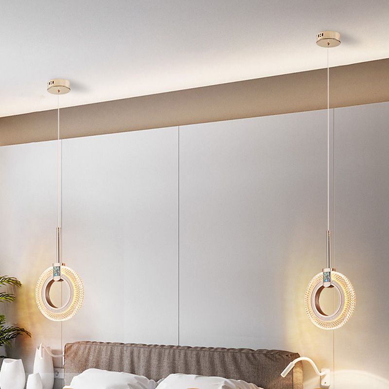 One-Light Oval Acrylic Frame Pendant Light Modern Golden Pendant Lighting