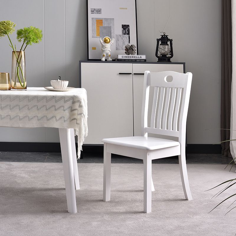 Inicio Sillas de comedor sin brazos Silla lateral con respaldo de listones y patas de madera (juego de 2)