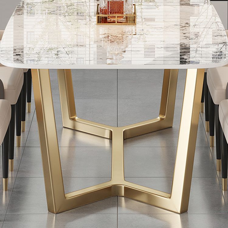 Traditioneller Luxus -Esstisch Rechteck Sintered Stone Trestle Tisch mit Goldrahmen