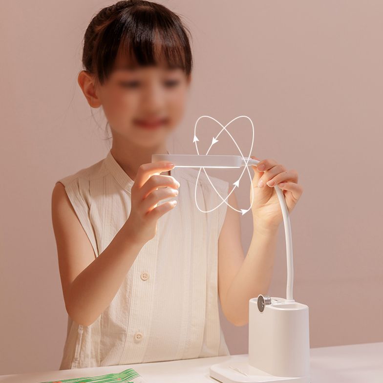 Luz de mesa moderna Luz de mesa con puerto USB Plastic 1 Lámpara de mesa de luz