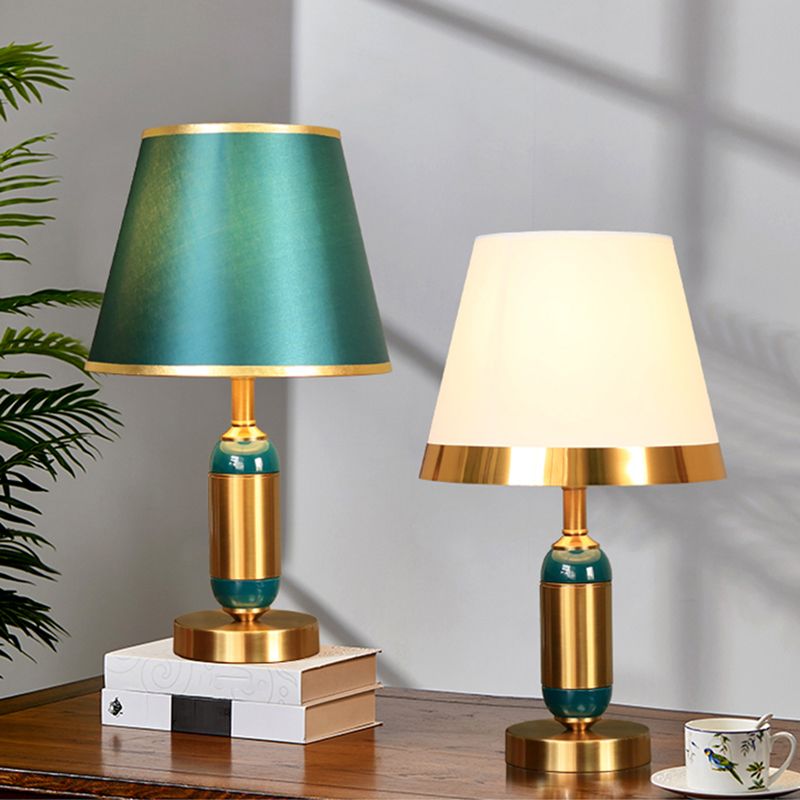 Modern Metal Table Light 1-Light Bedroom Nightstand Lamp with Bucket Fabric Shade