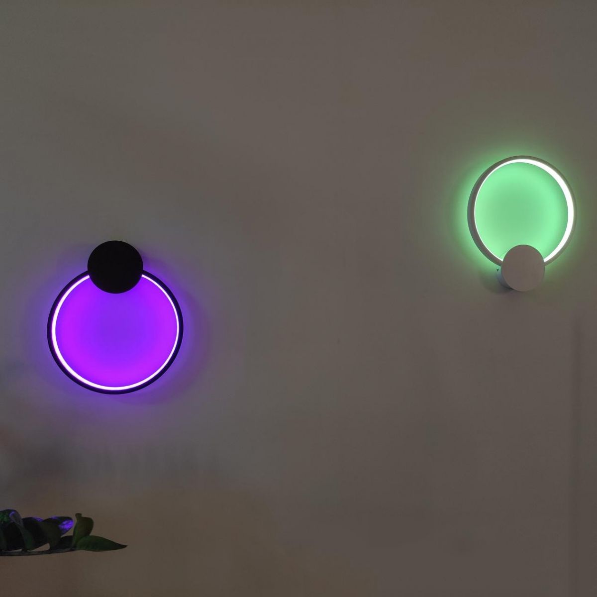 Metal Circular Wall Mounted Light Modern Style 1 Light Wall Light Sconces