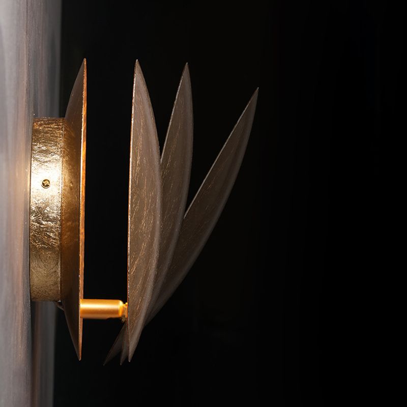 Modern Style Wall Light Sconce Creative Rotatable Wall Light Fixture for Bedroom