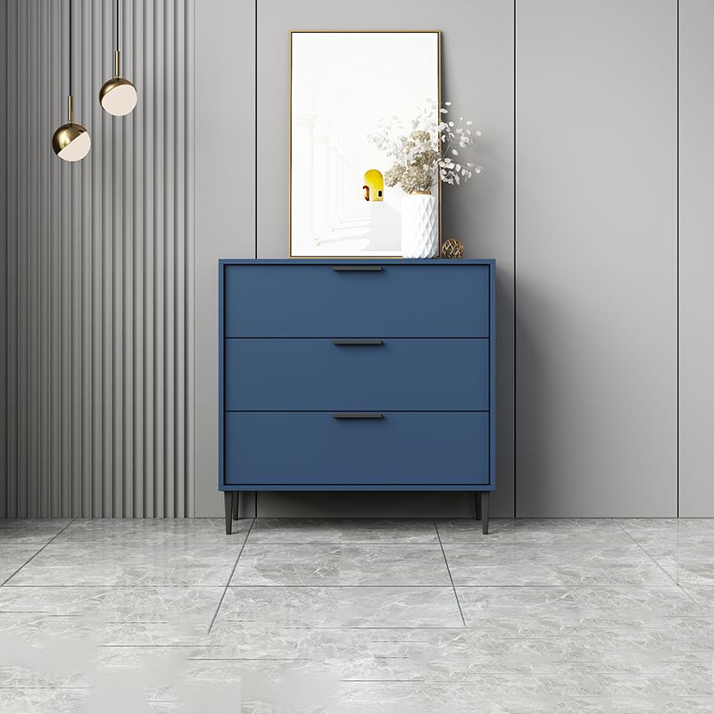 Modern Bar Pulls Accent Chest with 3/6 Drawers and Straight Legs
