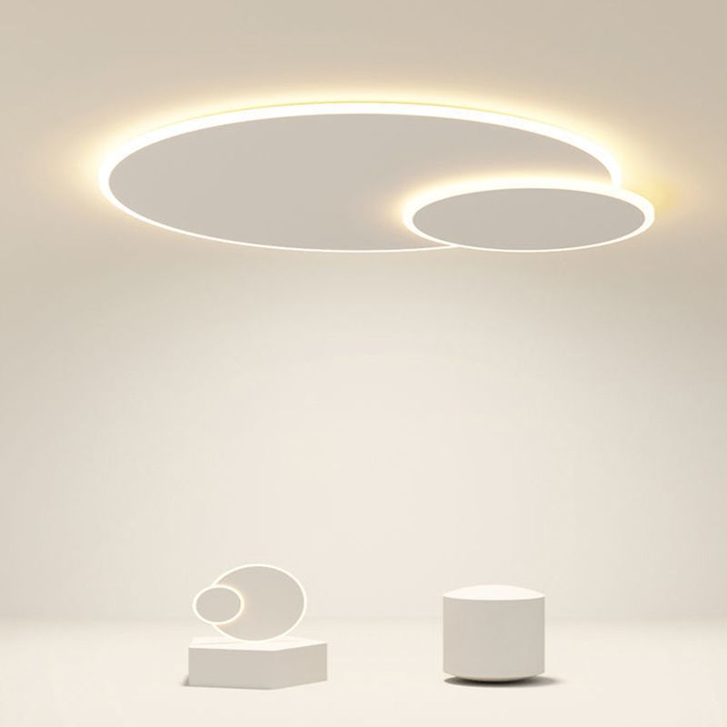 White LED Flush Mount Modern Metal Circle Ceiling Mounted Fixture for Bedroom