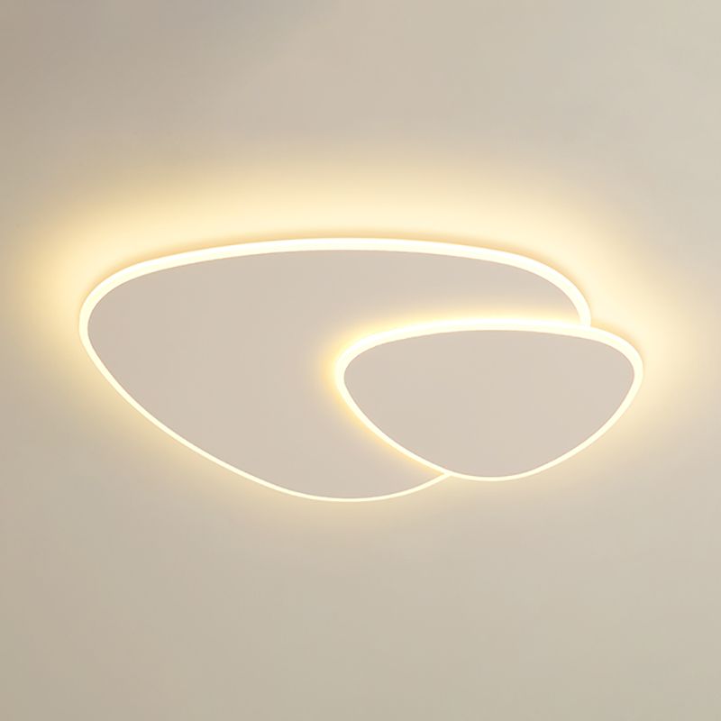 Plafonnier LED oblong blanc en fer forgé de style concis et moderne avec abat-jour en acrylique