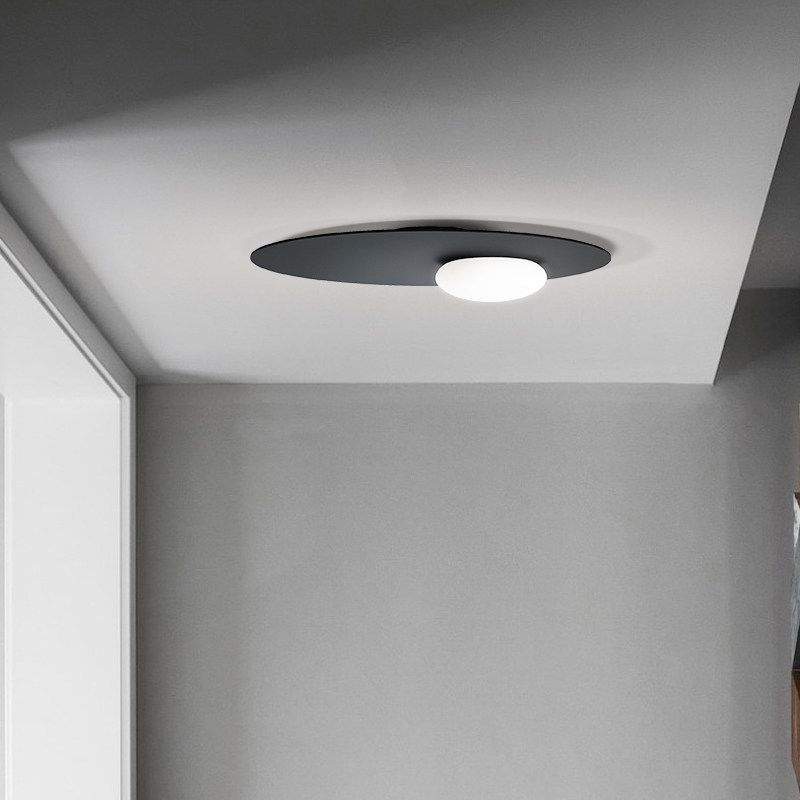 Crema de vidrio Ovoid Flush Mount Lamp Designer 1 Iluminación de techo ligero con Disco Negro/Brass Top