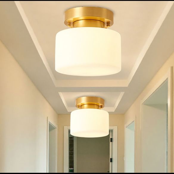 Loues de plafond semi-rinces géométriques