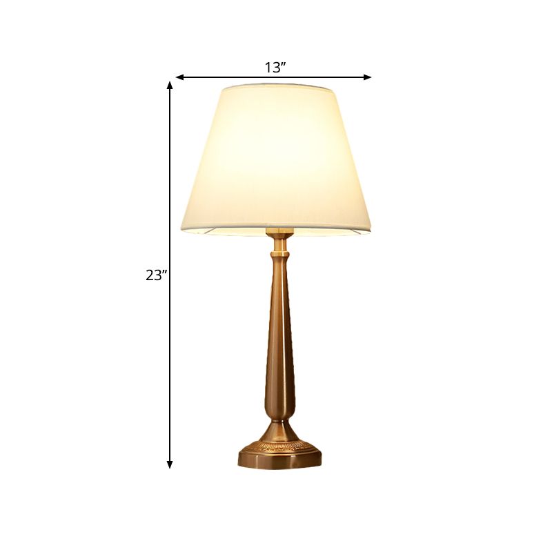 Bloemen/conisch bed bureau licht Traditionele stof enkele kop gouden nachttafelverlichting