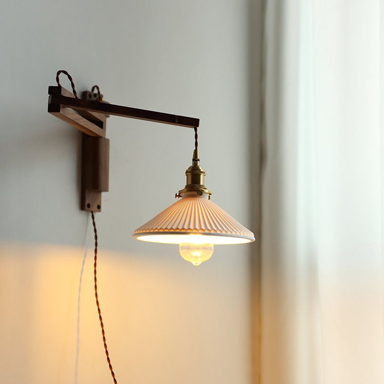 Simplicidad contemporánea Luz de pared de brazo ajustable ajustable con sombra de cerámica