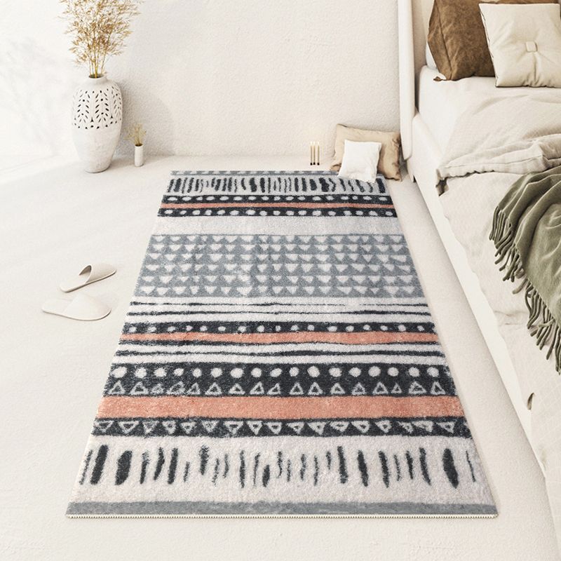 Beige Modern Rug Polyester Graphic Rug Non-Slip Backing Rug for Home Decor