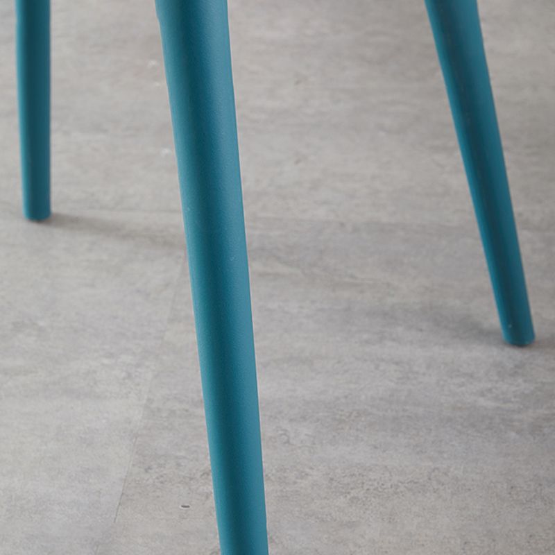 Sedia laterale di plastica contemporanea finitura opaca sedia a tasso da bordo interno