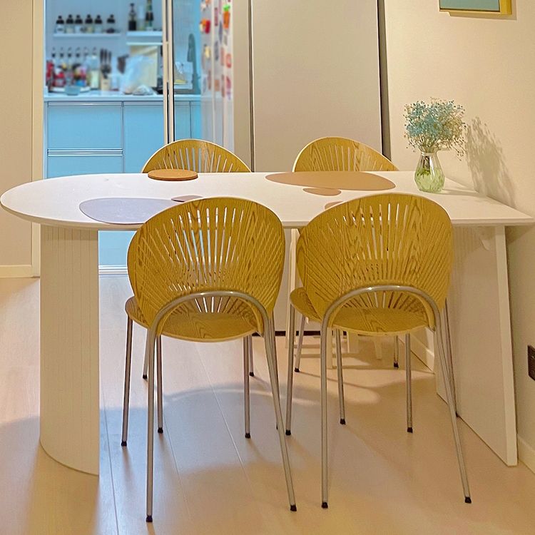 Eigentijdse huis dennen vaste houten eettafel vrije vorm tafel met dubbele voetstukbasis