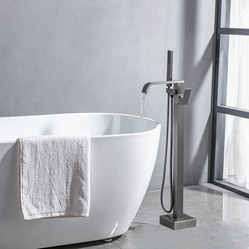 Floor Mounted Metal Freestanding Tub Filler Swivel Freestanding Faucet