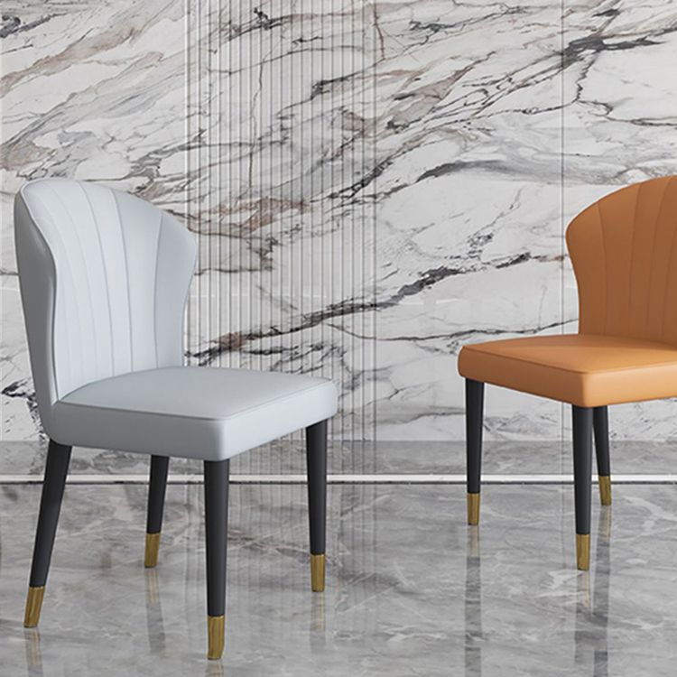 Sillas sin brazos de comedor de madera Glam, sillas de comedor de cuero para uso en restaurantes