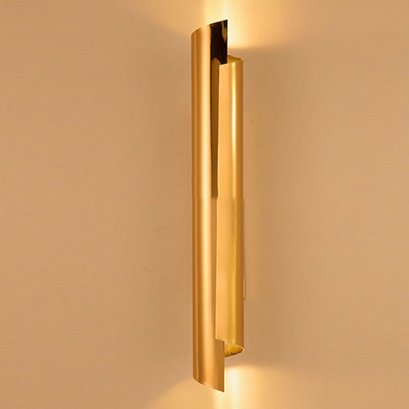 Lámpara de pared curva de pared Simplicidad posmoderna Lámpara de montaje de pared de acero inoxidable para sala de estar