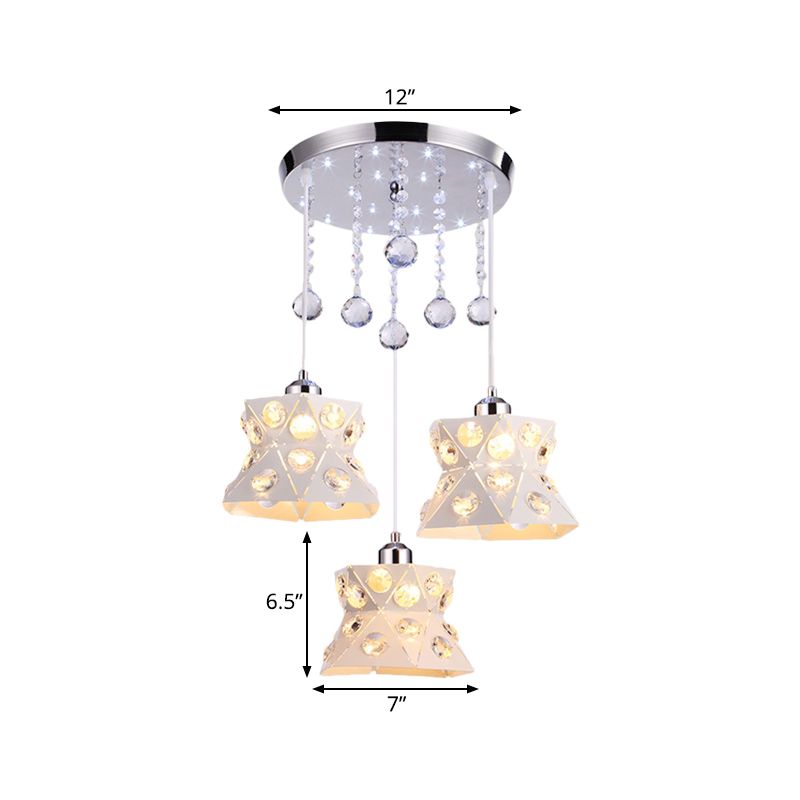 Flared Dining Room Suspension Lampe Eisen 3 Glühbirnen Modernismus Multi -Licht -Anhänger mit Kristallakzent