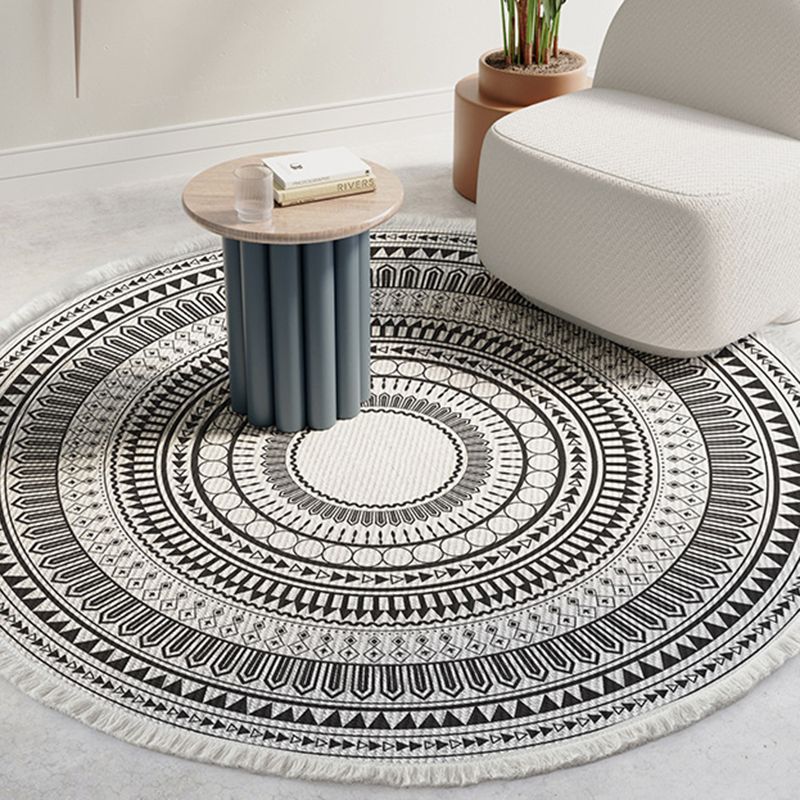 Fancy Bohemian Area Carpet Beige Polyester Area Rug Easy Care Fringe Rug for Living Room