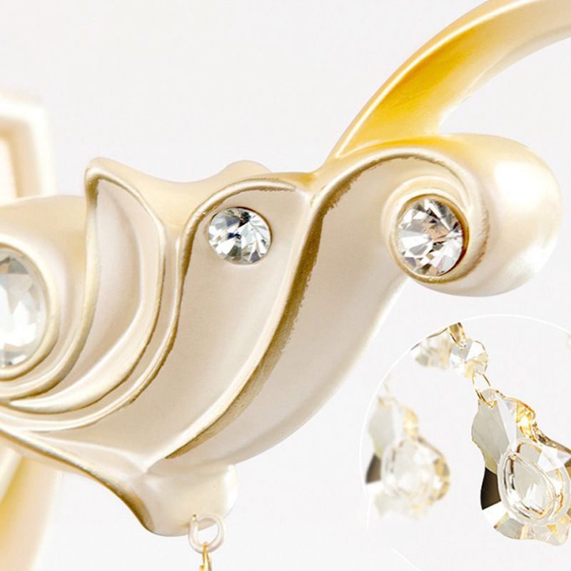 Lampe murale en verre beige floral à volants