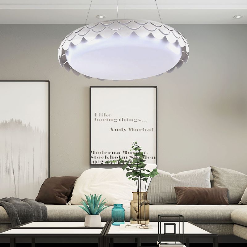 Lámpara colgante de escala de pescado kit de metal contemporáneo LED blanco/techo de oro Luz colgante en luz cálida/blanca/natural, 19 "/23" de ancho