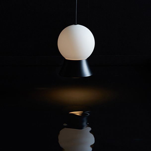 Mini Ball LED hangsel Simplicity Wit glas 1 bol Dinner Hanglicht in zwart