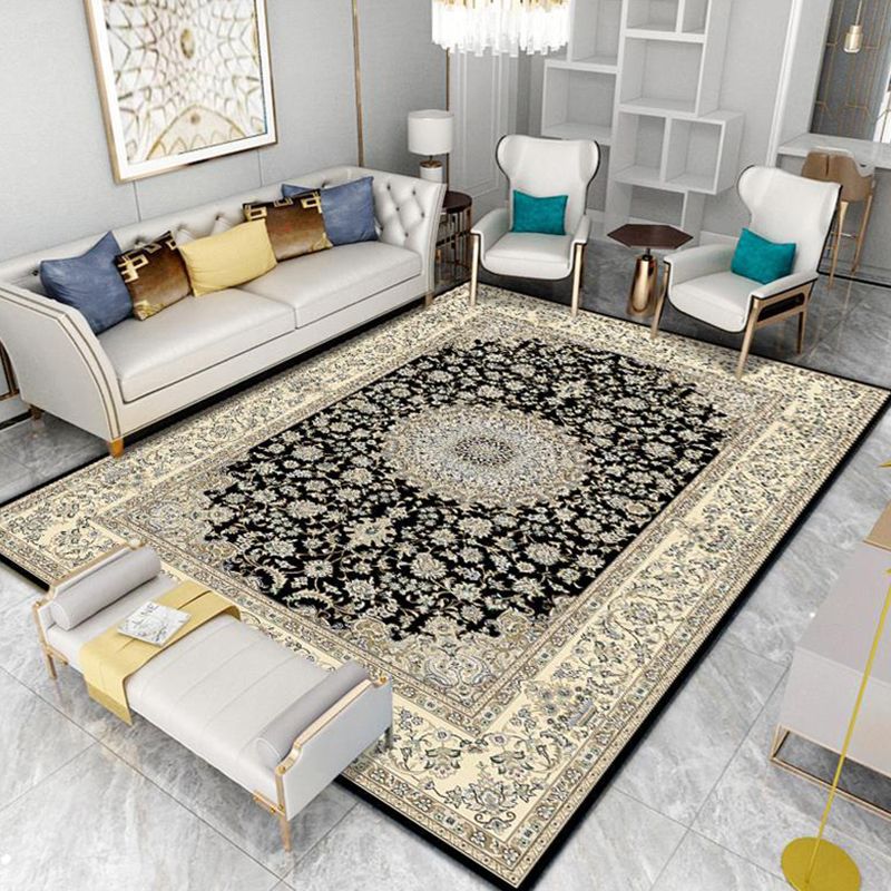 Traditional Flowers Pattern Carpet Polyester Area Rug Stain Resistant Indoor Carpet for Living Room