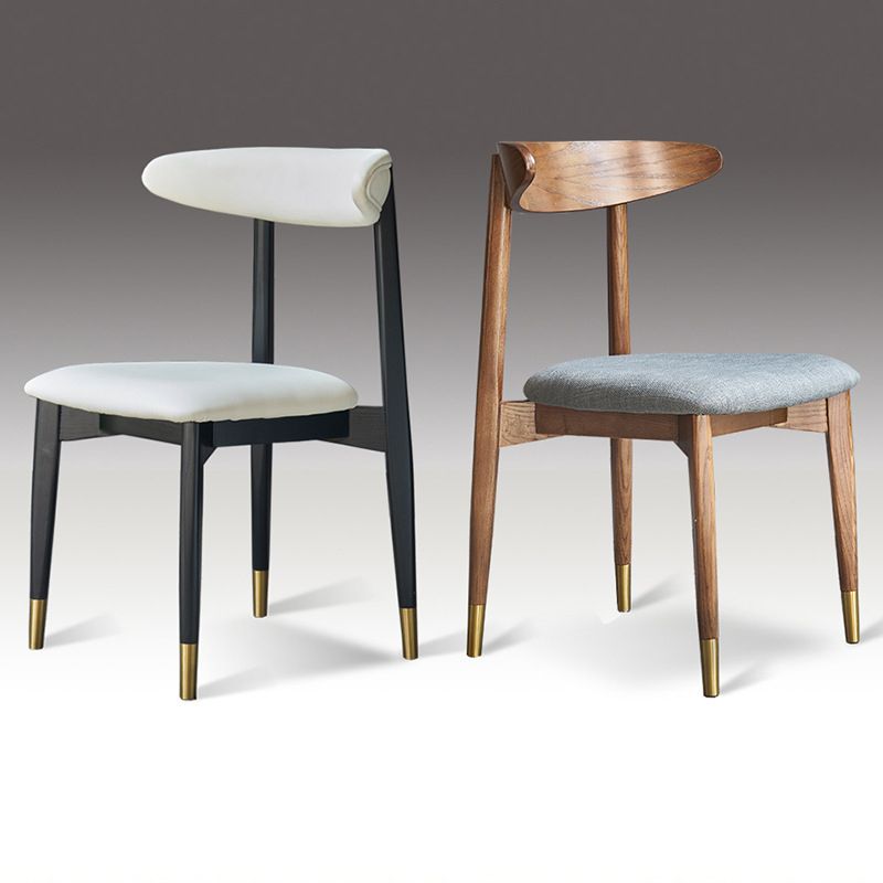 Chaise latérale en bois de finition mate de style moderne, chaise latérale à dossier ouvert pour salle à manger