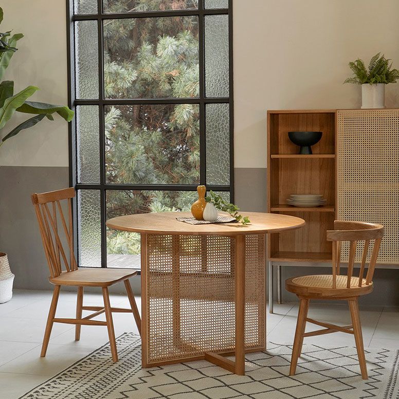 Contemporary Solid Wood Dinner Table Round Wood Base Dining Table