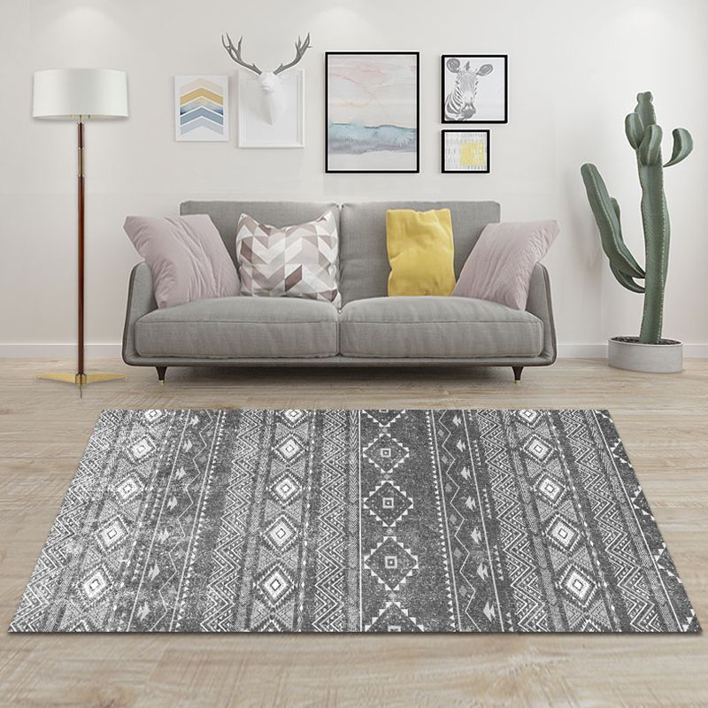 White Tone Boho-Chic Indoor Rug Polyester Tribal Pattern Carpet Easy Care Rug for Home Decoration