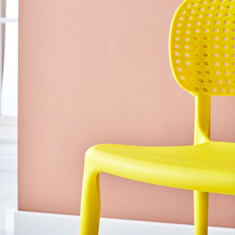 Moderne indoor-outdoor plastic dineren fauteuilse home open achterkant van de kandidaat aan de achterkant