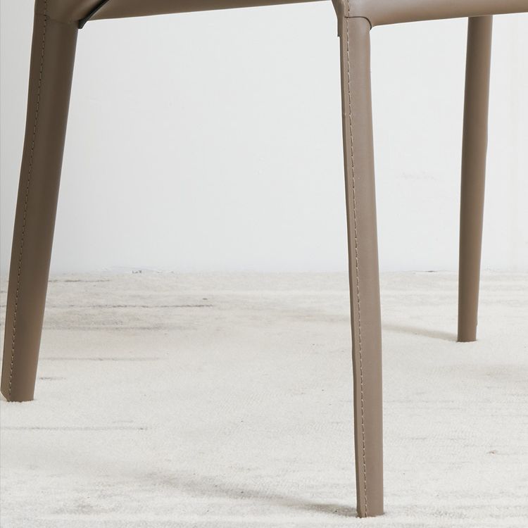 Silla sin brazos de comedor de metal contemporáneo, silla lateral de comedor de cuero para uso doméstico