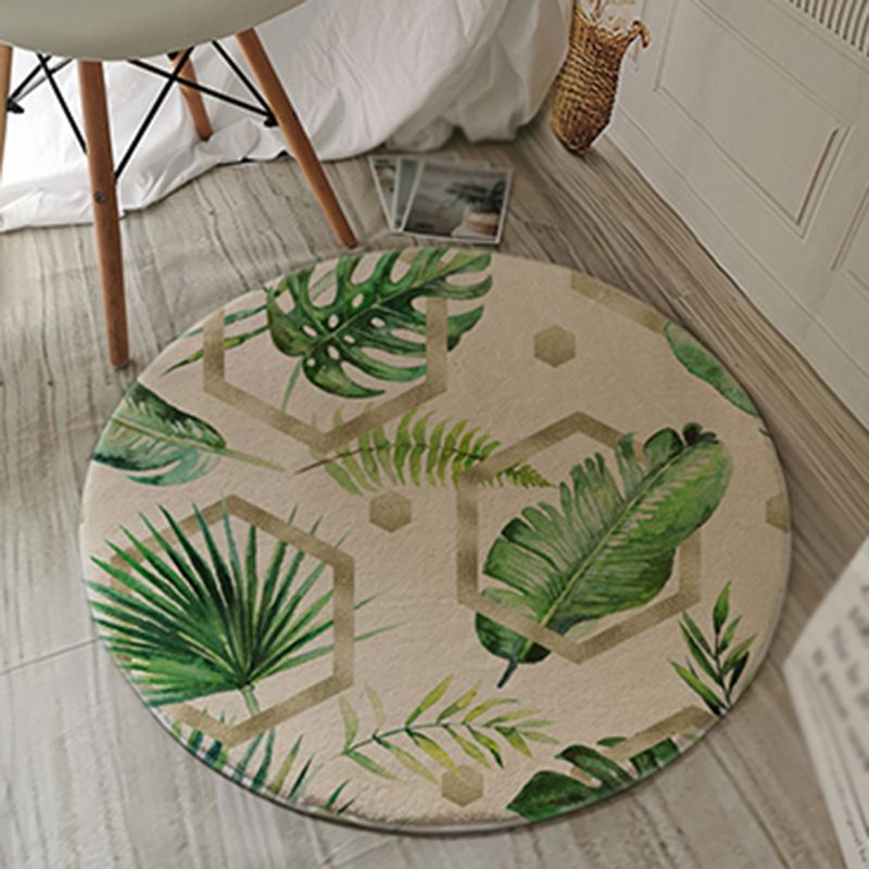 Green Tone Palm Leaves Pattern Rug Polyester Antique Carpet Stain Resistant Rug for Living Room