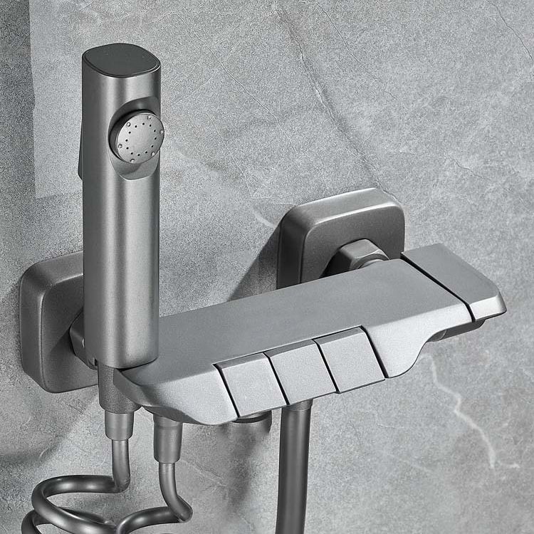 Square Shower Set Adjustable Spray Pattern Wall-Mounted Shower Set with Handshower