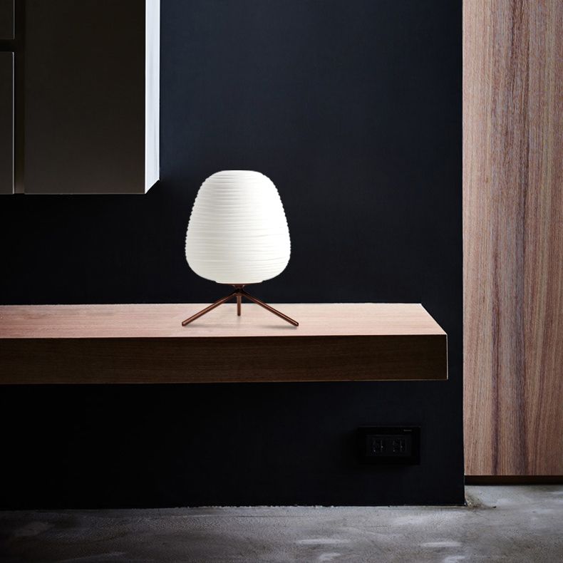 Lampe de table en forme de coco-coco en verre nerveux blanc nervuré 1-Light Bedroom Night Light avec trépied