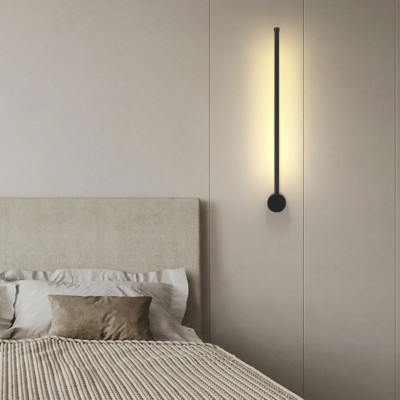 Modern Metal Wall Sconce Linear Shape Wall Lamp with Silicone Shade in Black