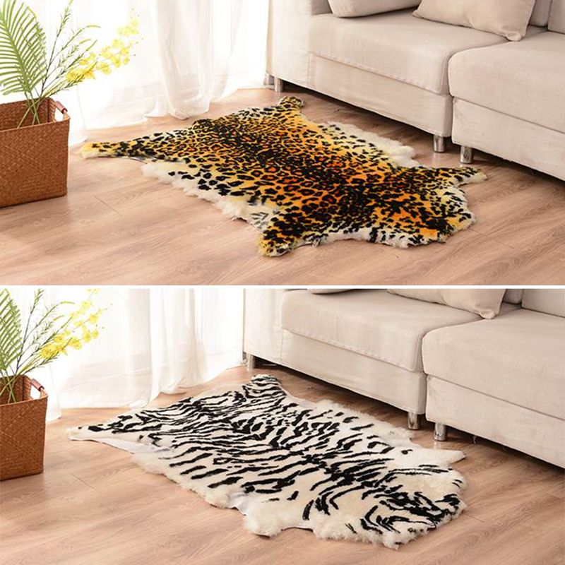 Novelty Shape Trendy Modern Rug Animal Printed Shag Rug Lamb Wool Easy Care Carpet for Home Decor