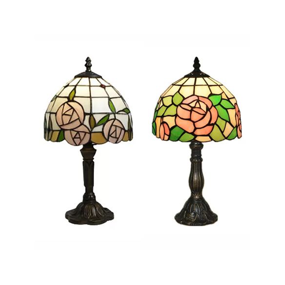 Tiffany Rose Table Light Dormitorio 1 Luz de vidrio manchado de luz Luz de pie en blanco rosa/rosa