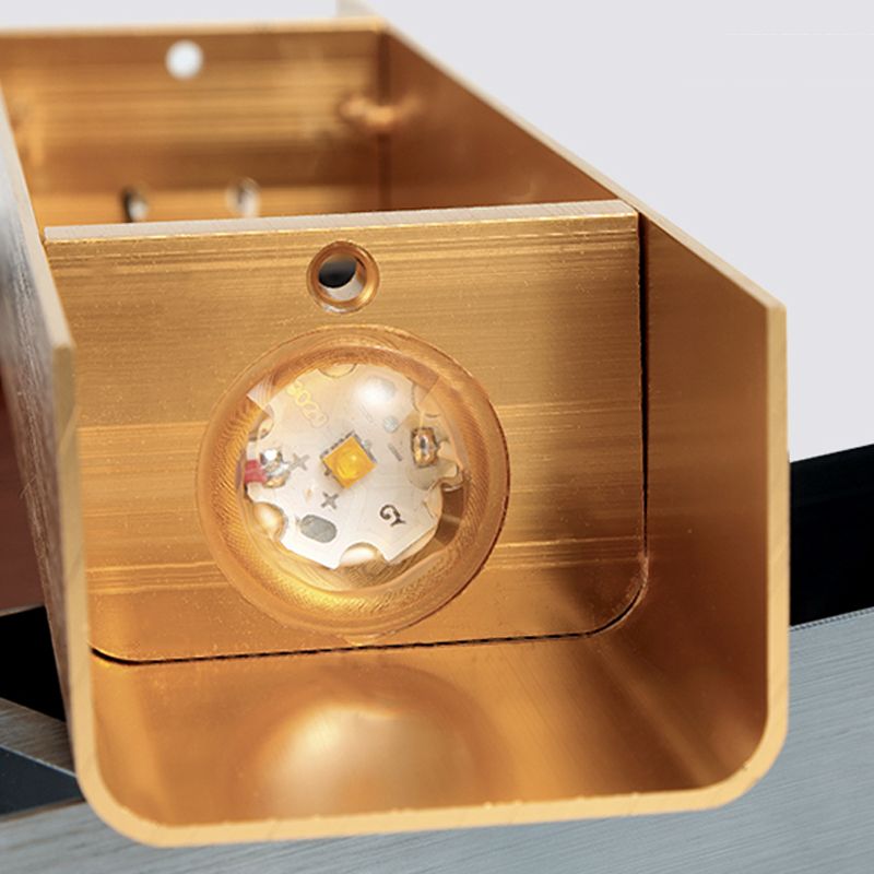 2 Lights Metal Wall Light Modern Style Square Shape Wall Mount Light Fixture