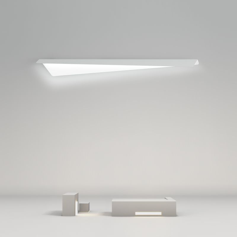 Metal Linear Shape Wall Light Modern Style 1-Light Wall Mounted Light Fixture in White