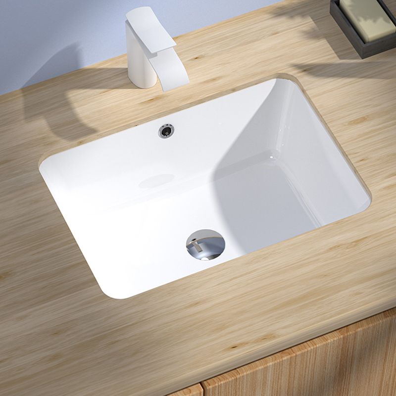 Modern Style Bathroom Sink Overflow Hole Design Undermount Ceramic Bathroom Sink