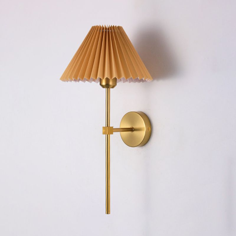 Contemporary Bath Vanity Lighting Fabric Shaded Golden Light for Bathroom