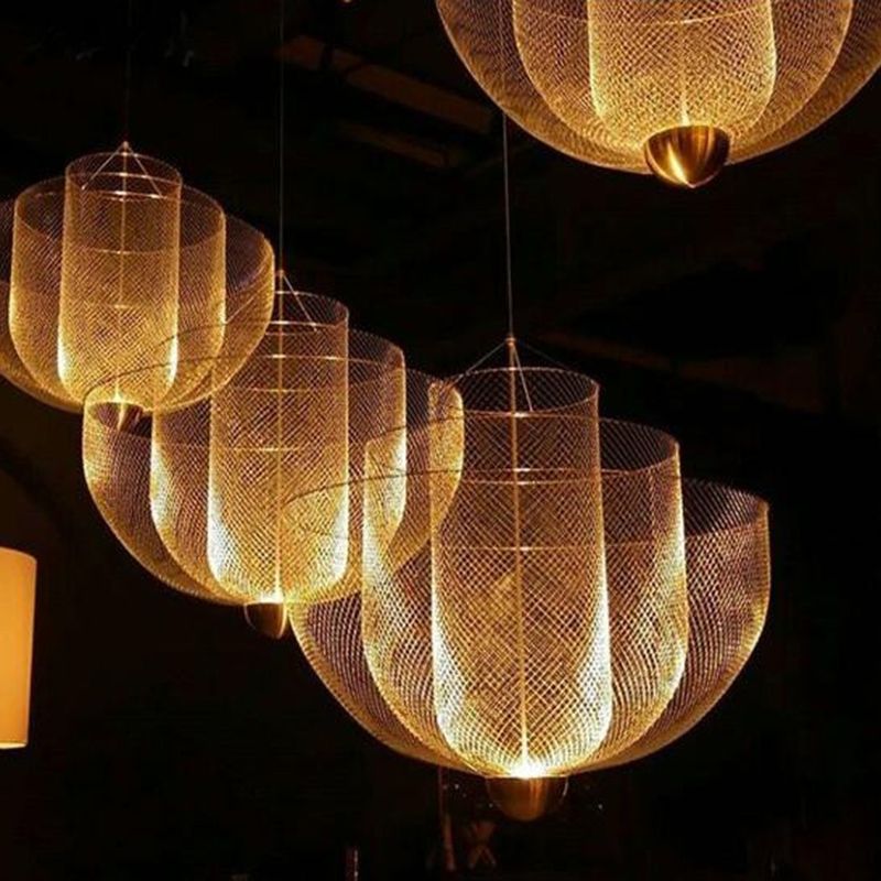 3-stufige minimalistische Käfighängung hängend, goldene Metallhängelampe für das Restaurant