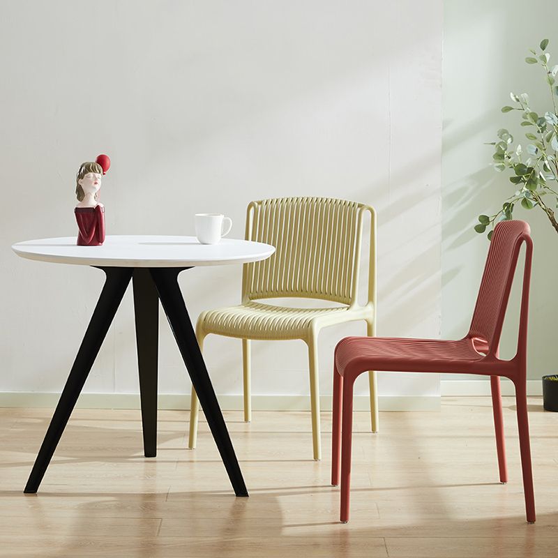 Silla de comedor de plástico de estilo nórdico, silla lateral de comedor sin brazos para cocina